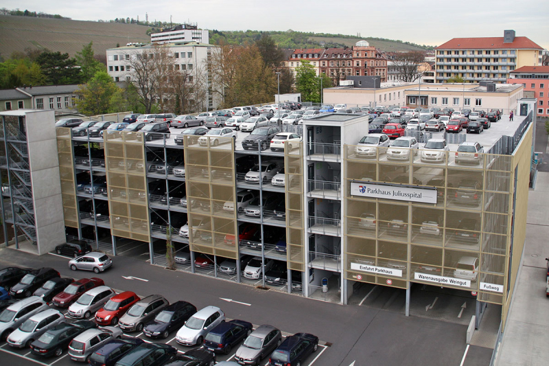 Juliusspital-Parkhaus schließt im Sommer