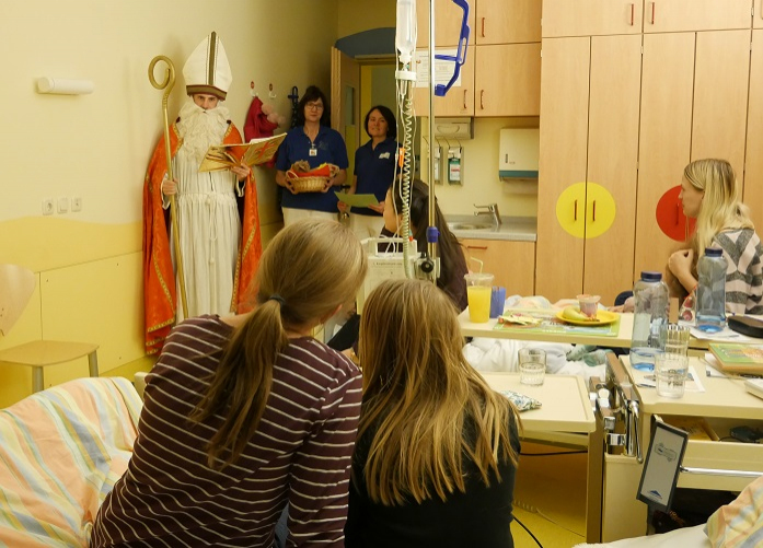 Nikolaus in der Missio Kinderklinik